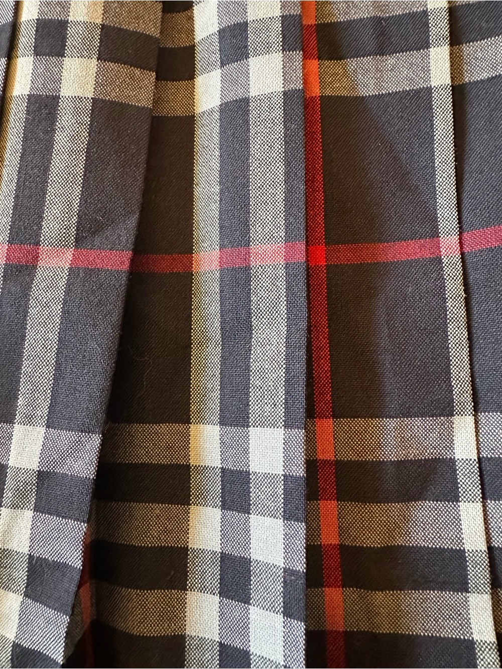 Vintage 1980s Burberrys Designer Navy, Gray & Red Pleated Wool Skirt size 4 - Picture 11 of 12
